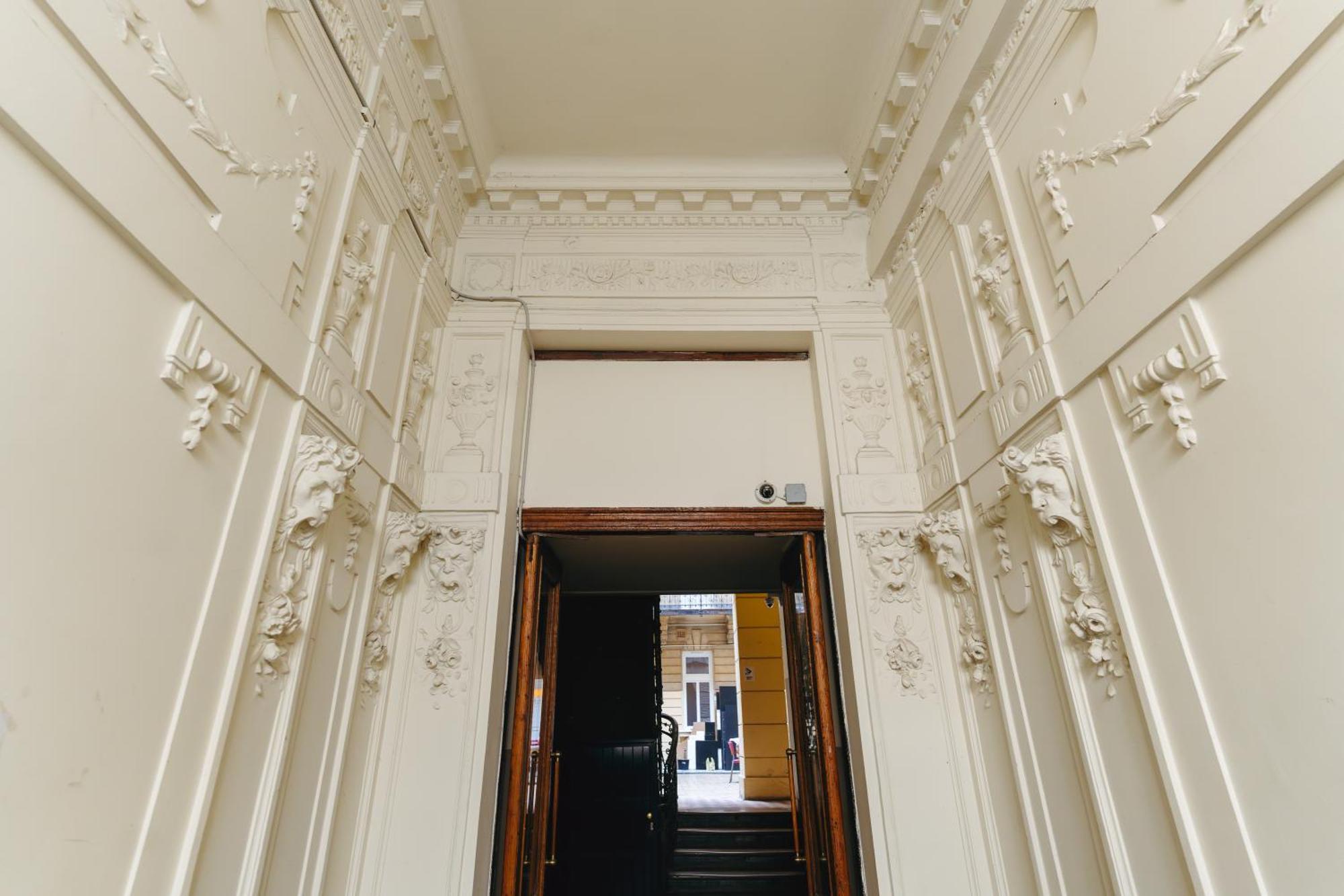 Bercsenyi Apartments - Close To The Gellert Thermal Bath Budapest Exterior photo